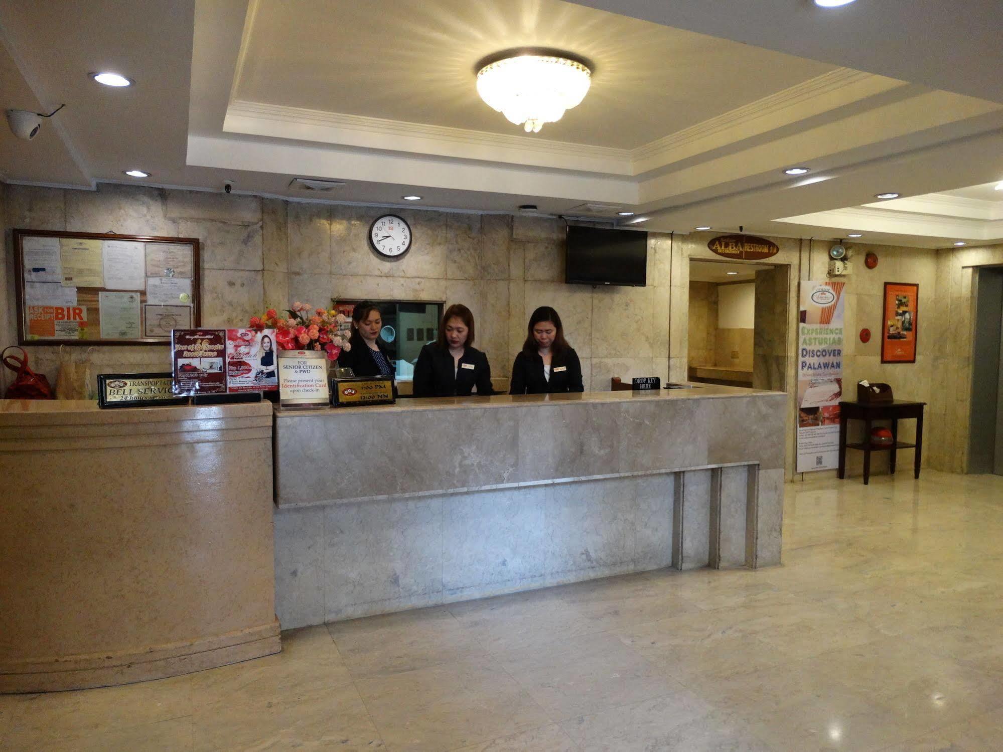 Cherry Blossoms Hotel Manila Exterior foto
